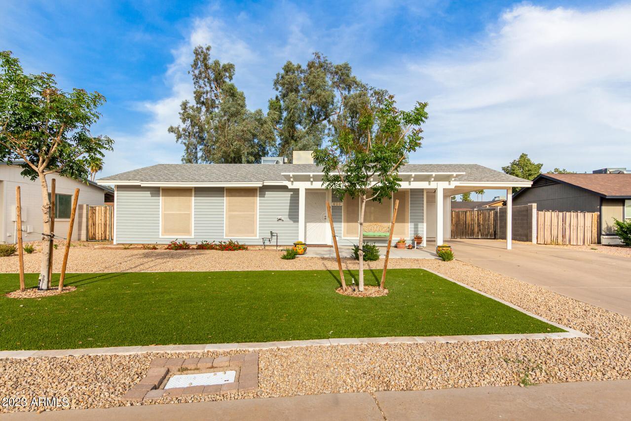 825 S 33rd Pl., Mesa, AZ 85204