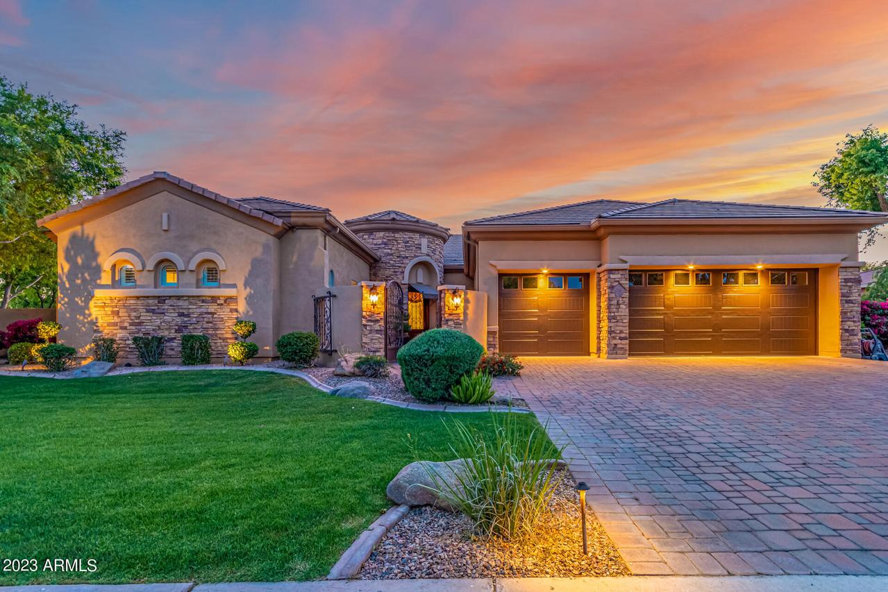 94 S Prairie Rd., Gilbert, AZ 85296