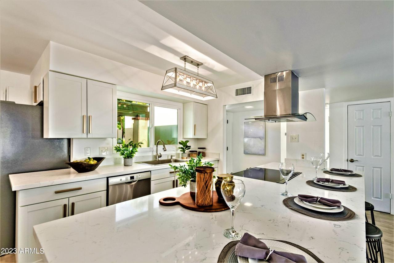 1747 E Gaylon Dr., Tempe, AZ 85282