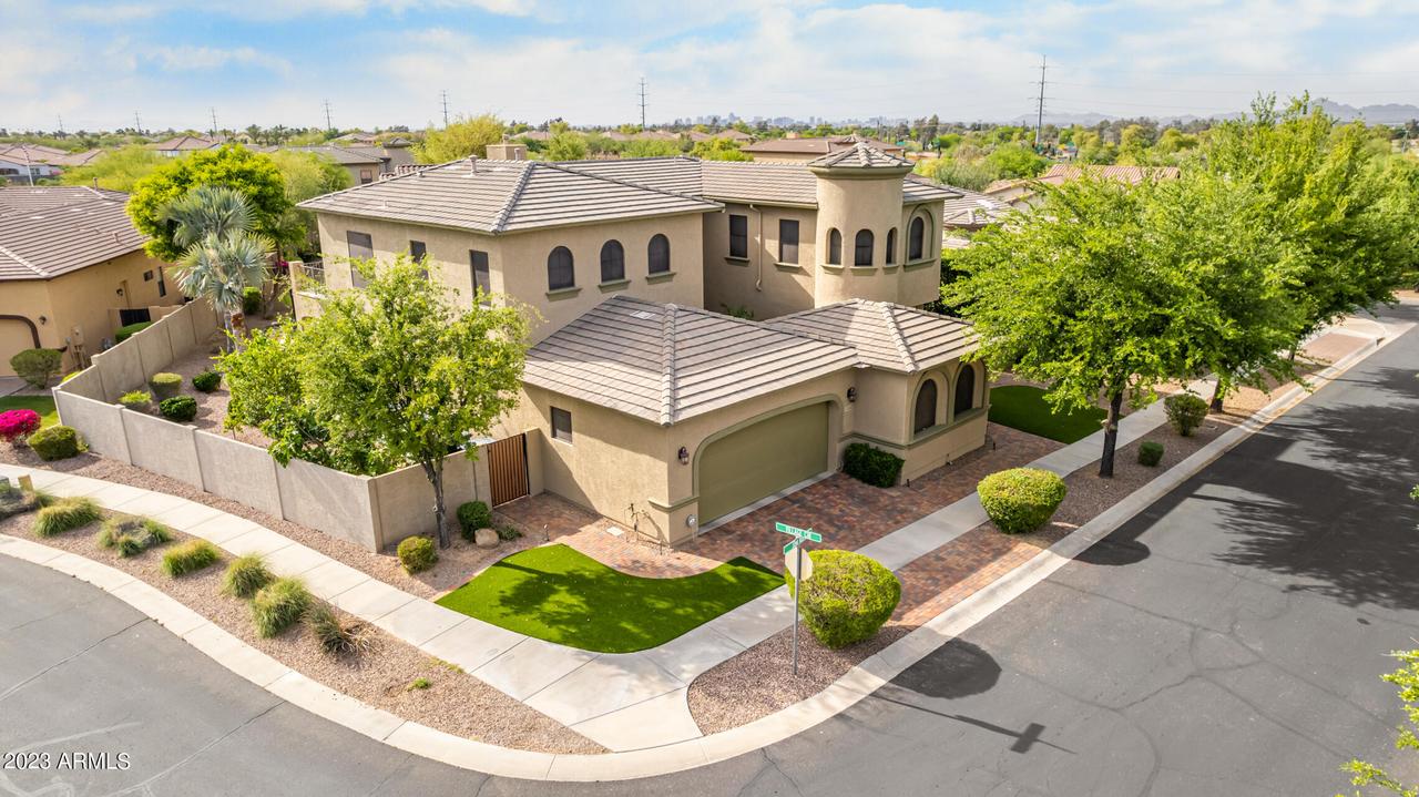 7720 S 32nd Run, Phoenix, AZ 85042