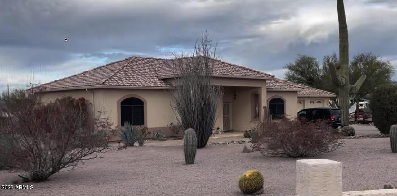 24 N Geronimo Rd., Apache Junction, AZ 85219