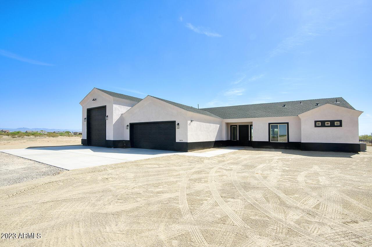 24009 W Redbird Rd., Wittmann, AZ 85361