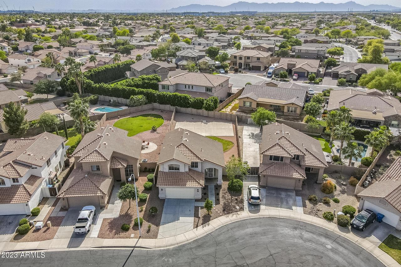 2080 S Central Ct., Chandler, AZ 85286