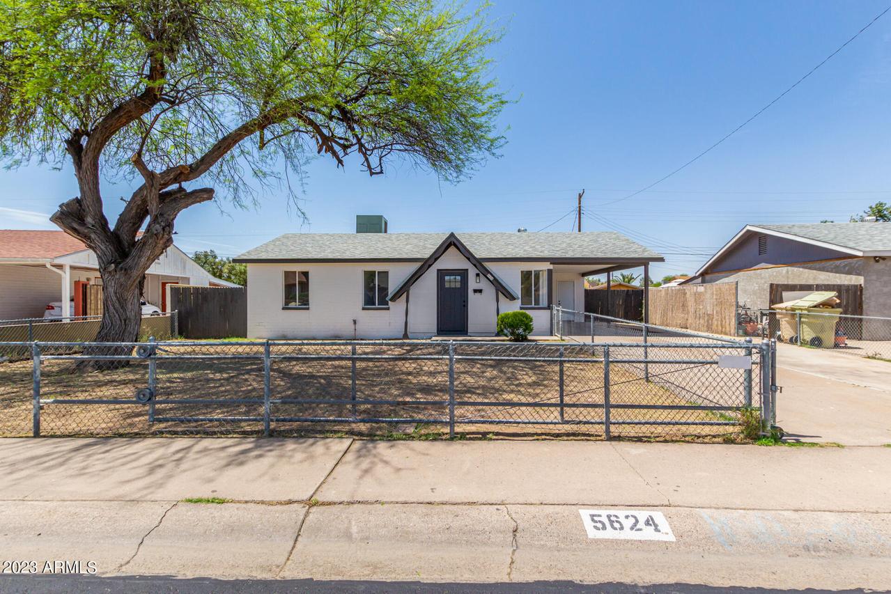 5624 N 62nd Ave., Glendale, AZ 85301