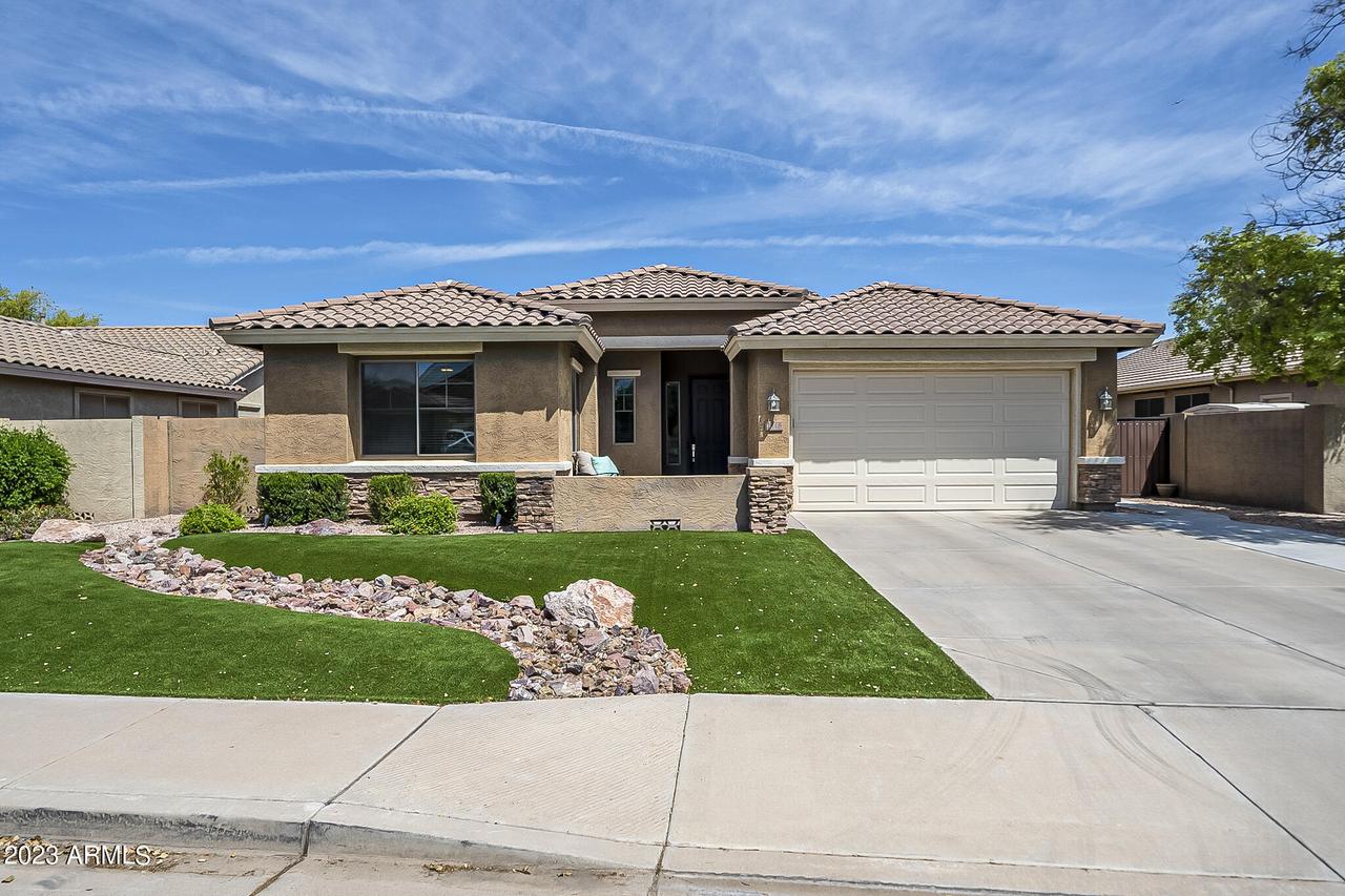 2118 E Glacier Pl., Chandler, AZ 85249