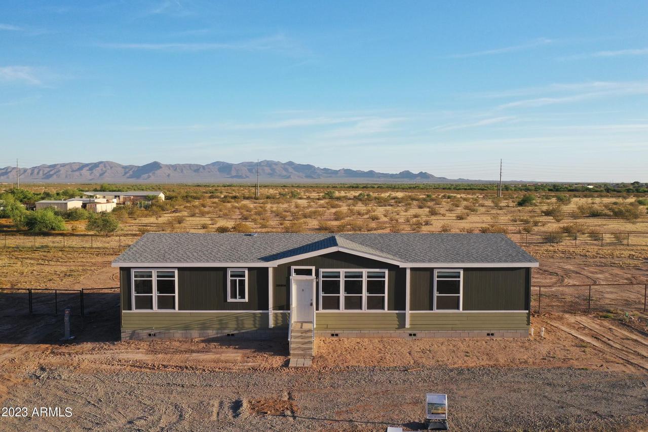29128 N 253rd Dr., Wittmann, AZ 85361
