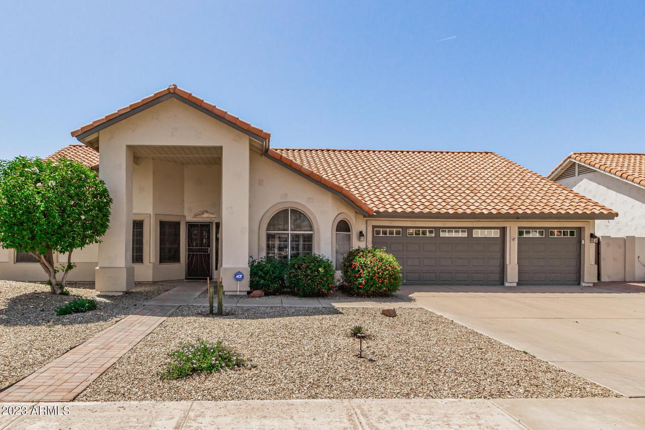 3047 E Menlo St., Mesa, AZ 85213