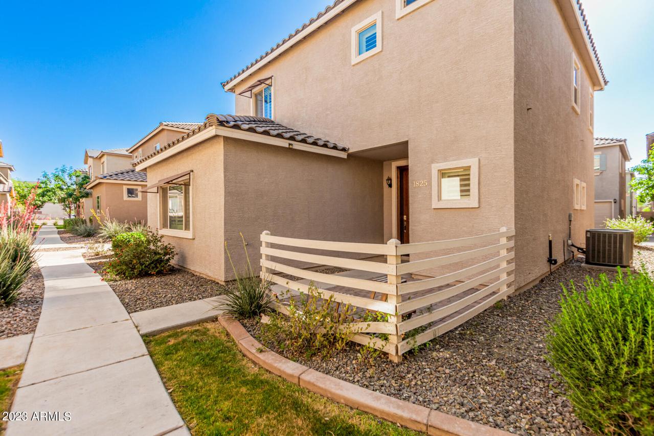 1825 W Minton St., Phoenix, AZ 85041