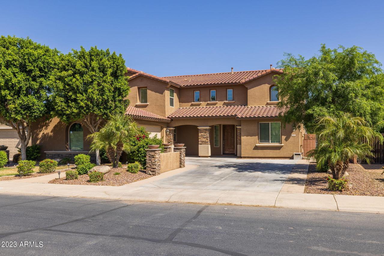 838 W Leatherwood Ave., Queen Creek, AZ 85140