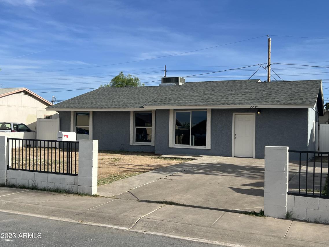 2237 W Hidalgo Ave., Phoenix, AZ 85041