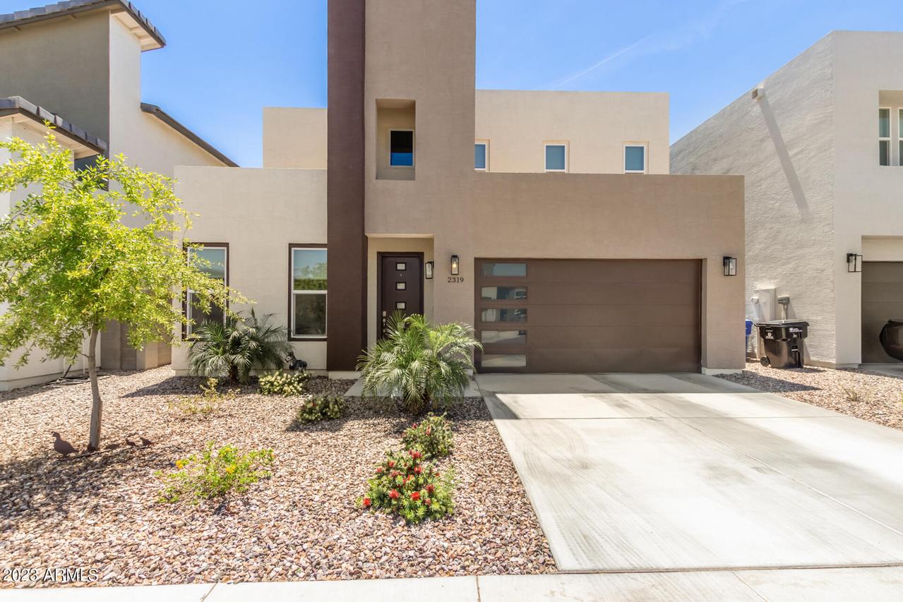2319 W Darrow St., Phoenix, AZ 85041