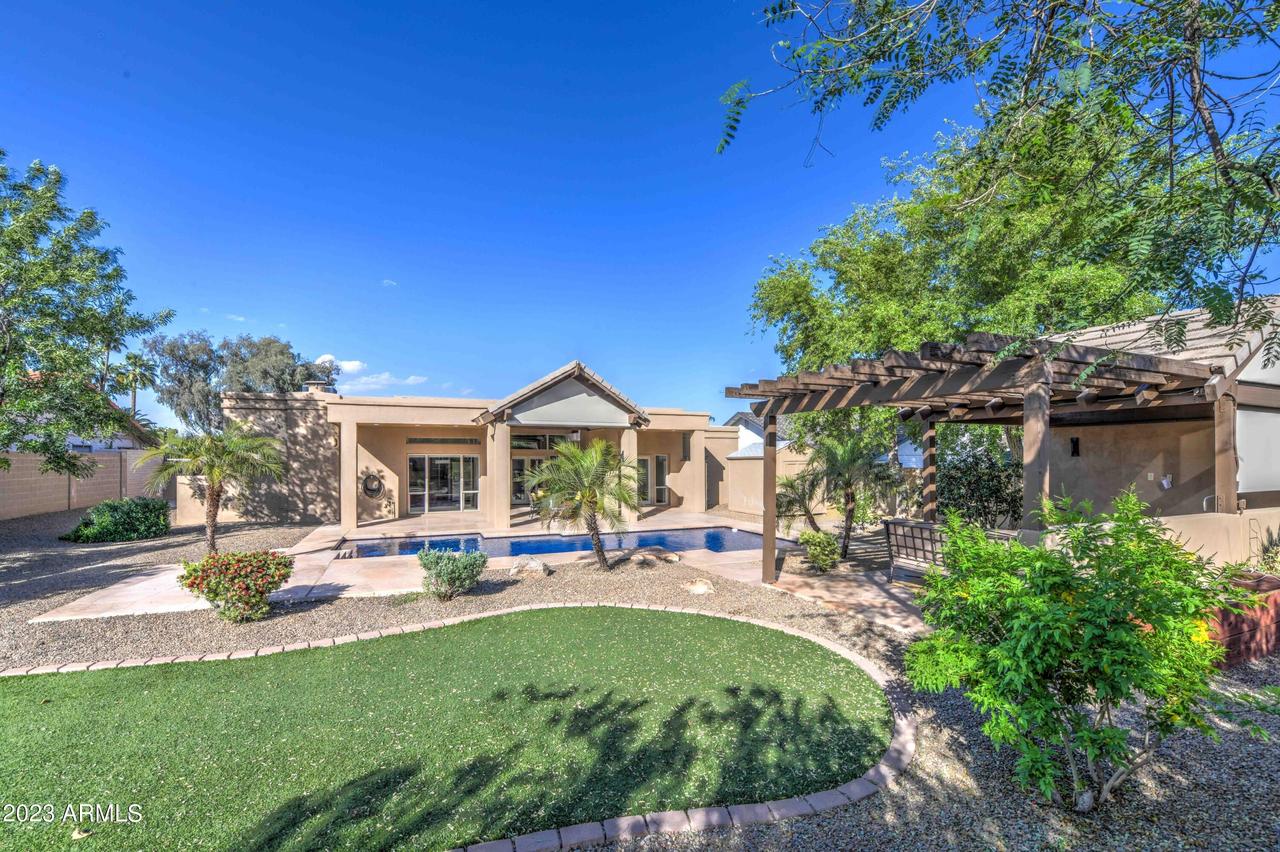 7537 E Charter Oak Rd., Scottsdale, AZ 85260