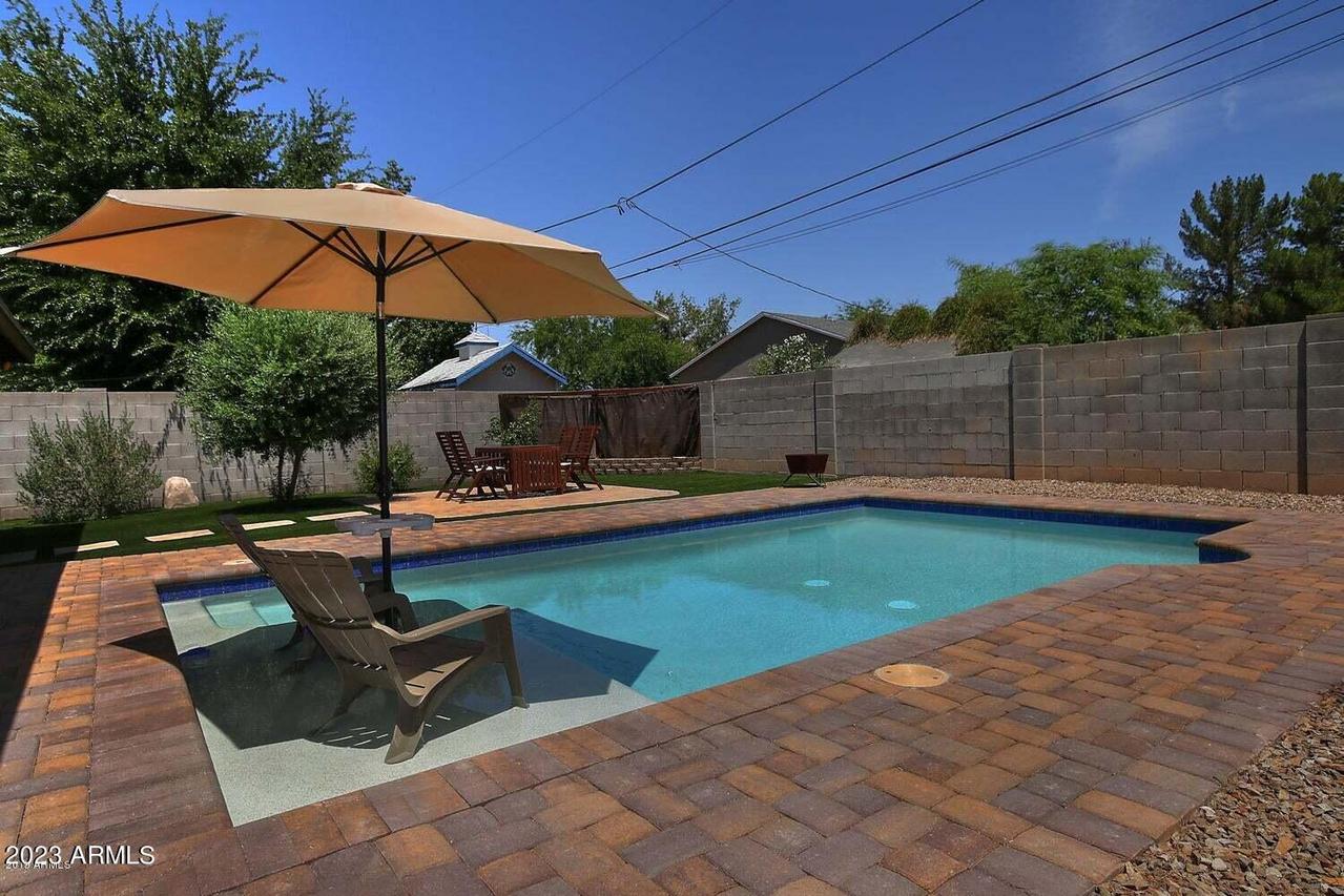 1906 E Montecito Ave., Phoenix, AZ 85016