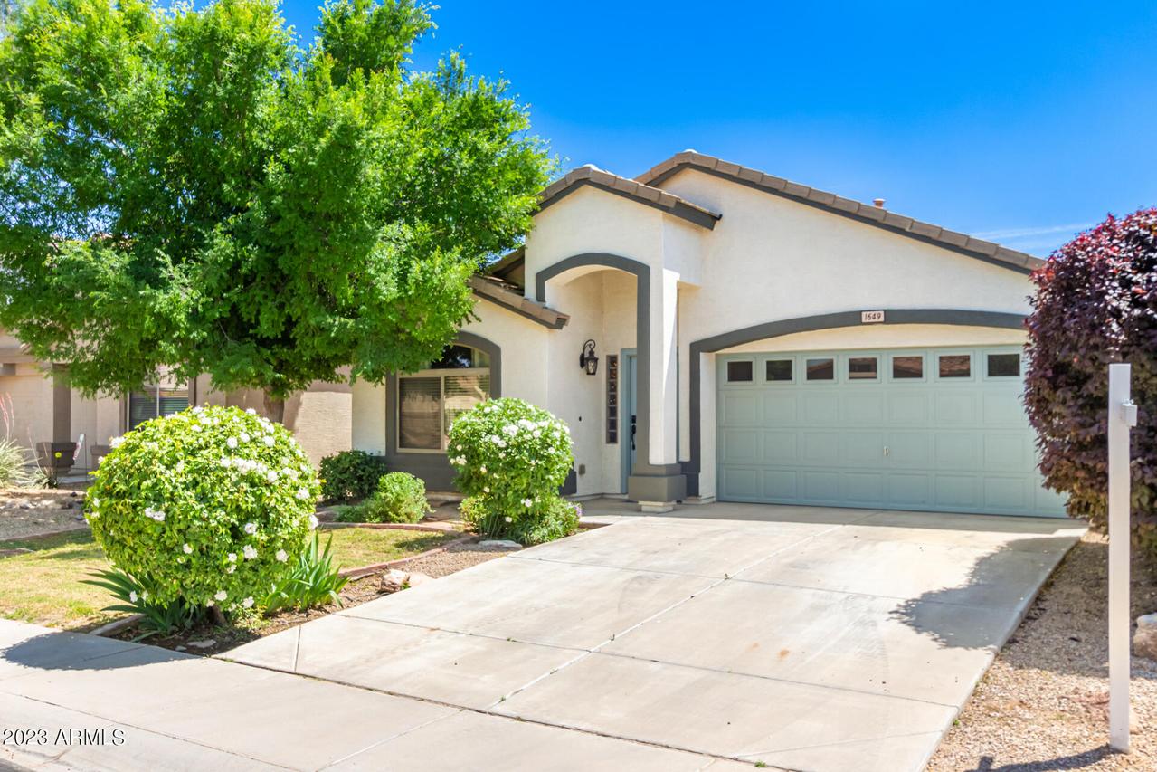 1649 E Kelsi Ave., San Tan Valley, AZ 85140