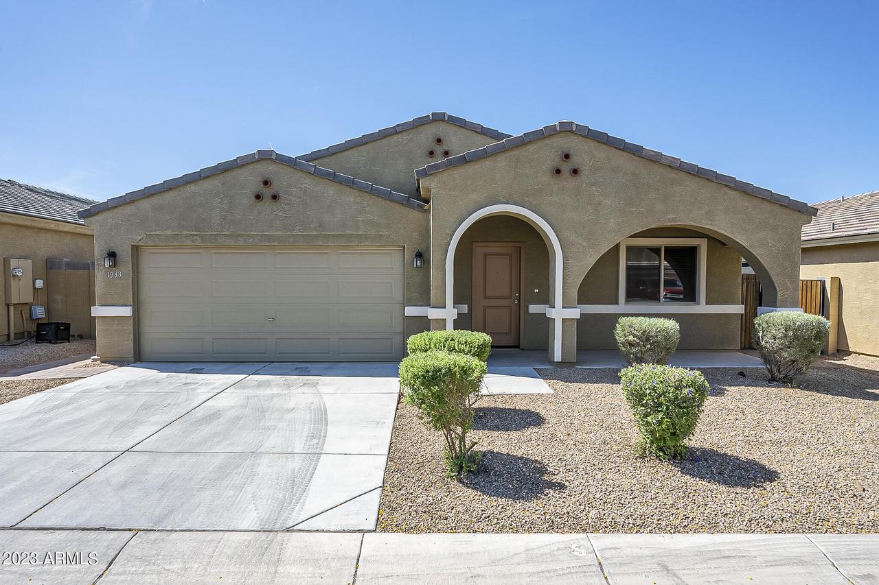 1933 W Road Agent St., Apache Junction, AZ 85120