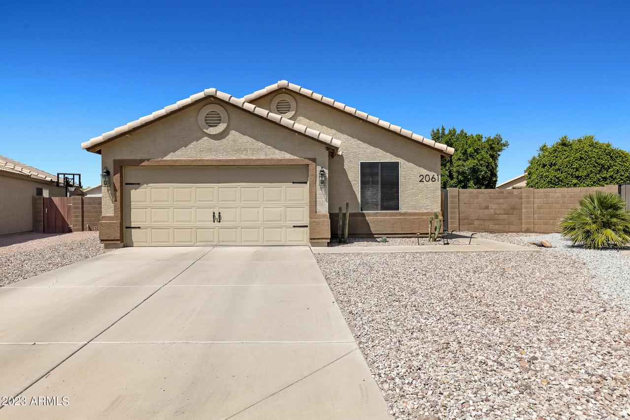 2061 S Lawther Dr., Apache Junction, AZ 85120