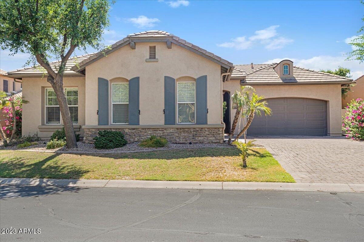 4360 S Pecan Dr., Chandler, AZ 85248