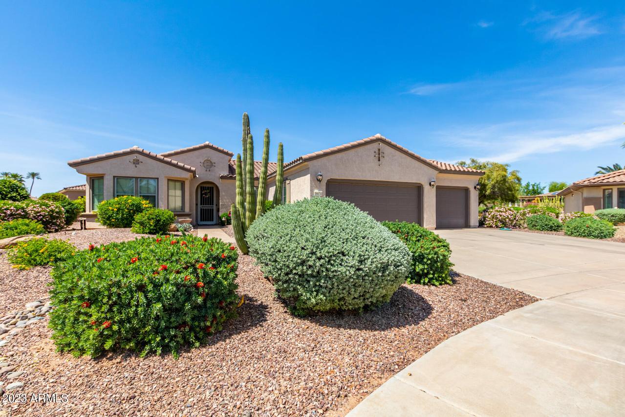 16674 W Stonecreek Ct., Surprise, AZ 85387