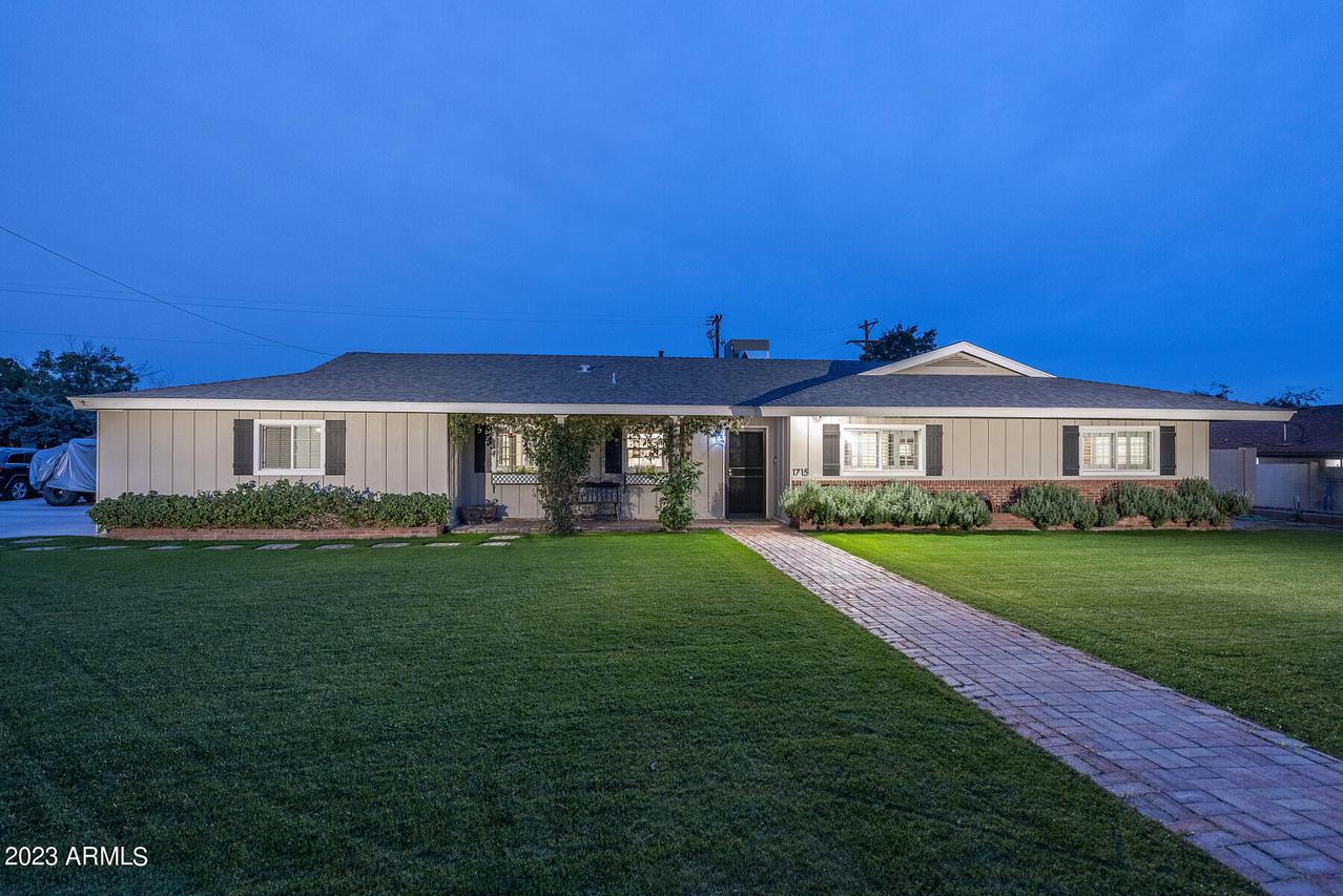 1715 E Ocotillo Rd., Phoenix, AZ 85016