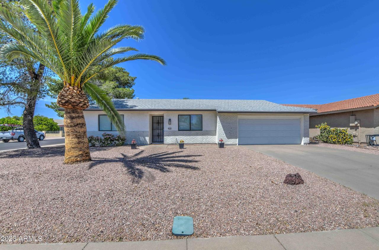 921 Leisure World St., Mesa, AZ 85206