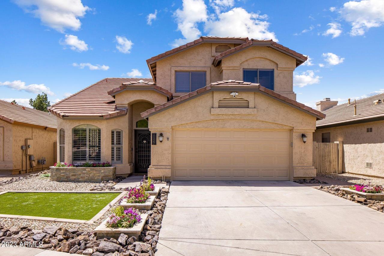 4527 E Gatewood Rd., Phoenix, AZ 85050