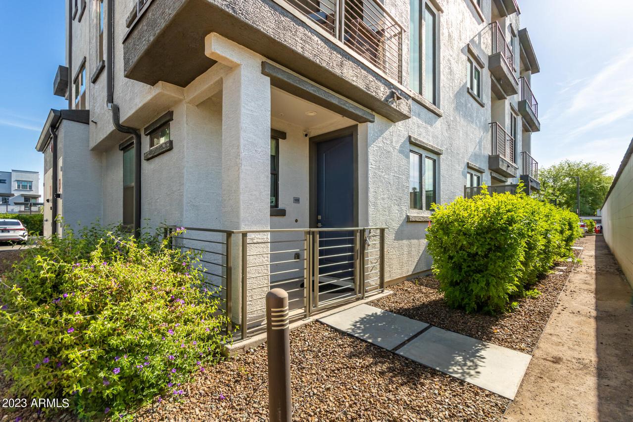 2090 S Dorsey Ln. #1008, Tempe, AZ 85282
