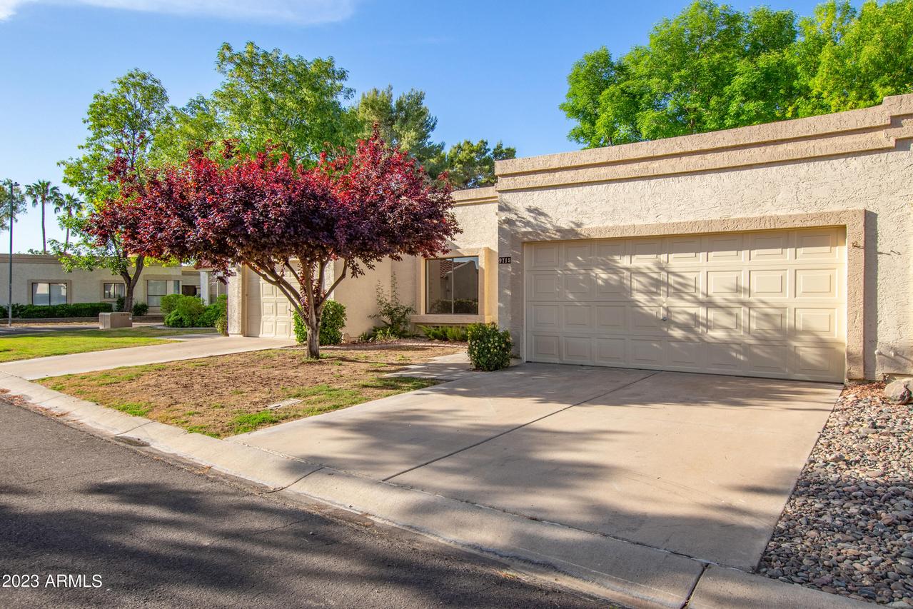 9715 W Kerry Ln., Peoria, AZ 85382