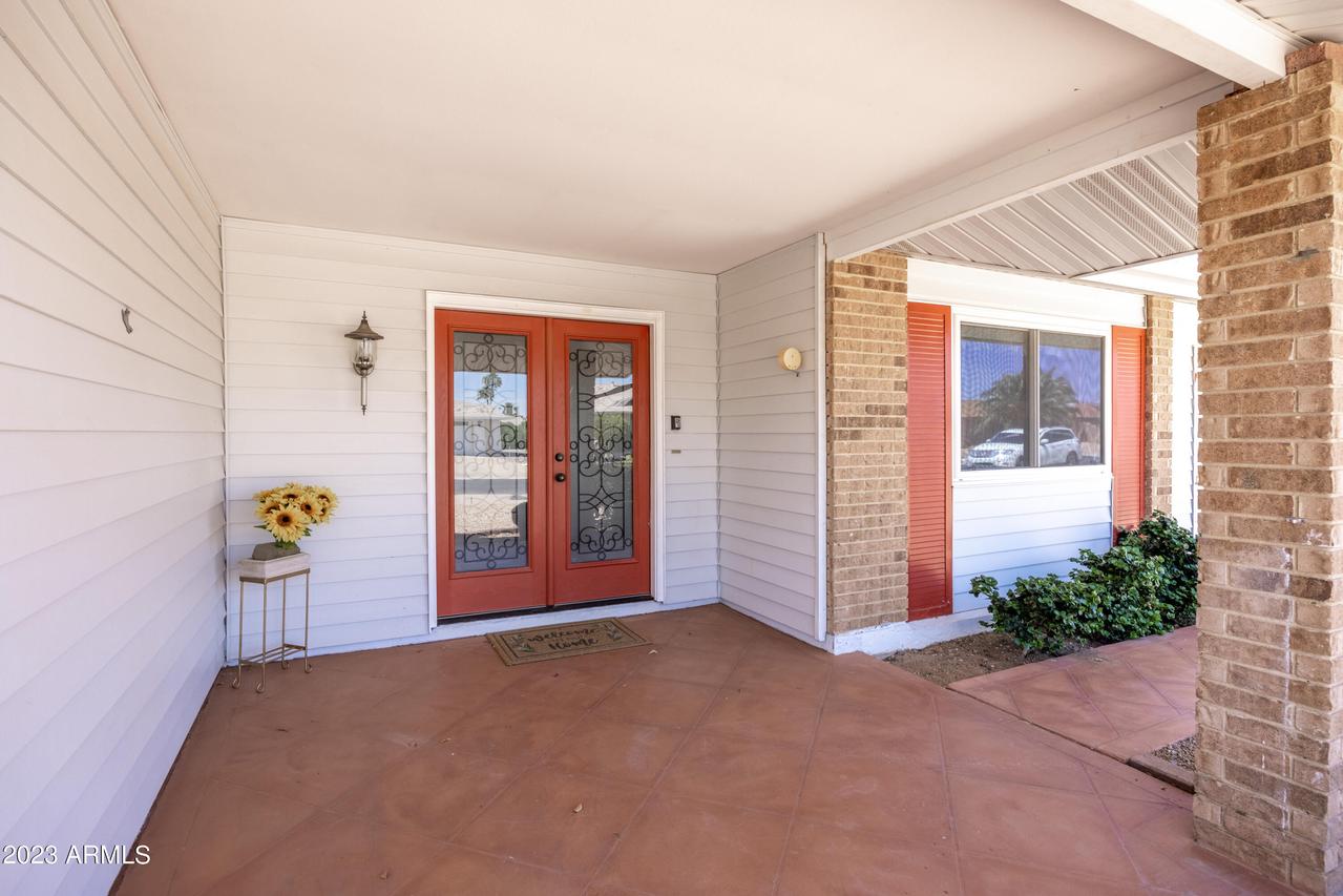10239 W Twin Oaks Dr., Sun City, AZ 85351