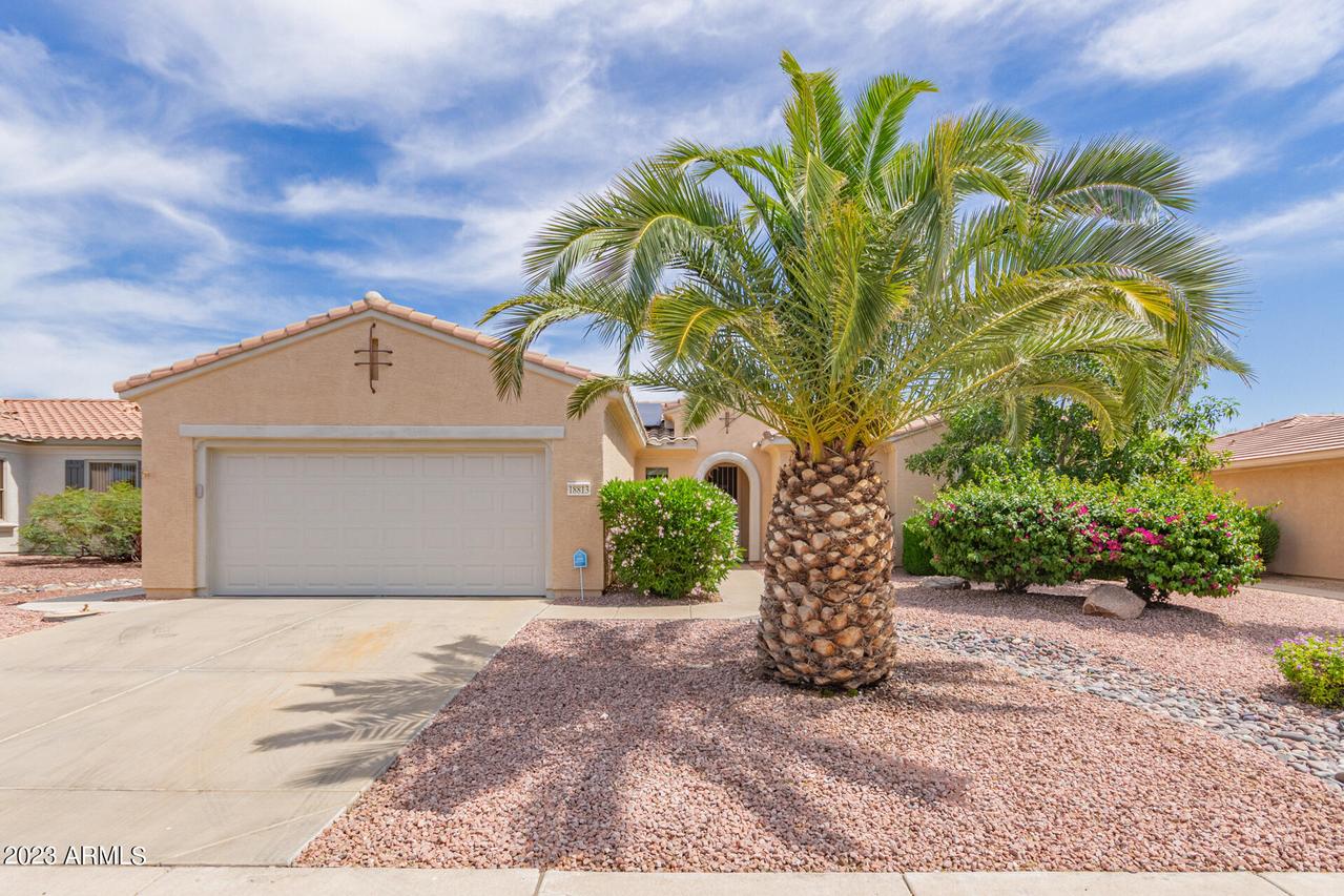 18813 N Summerbreeze Way, Surprise, AZ 85374