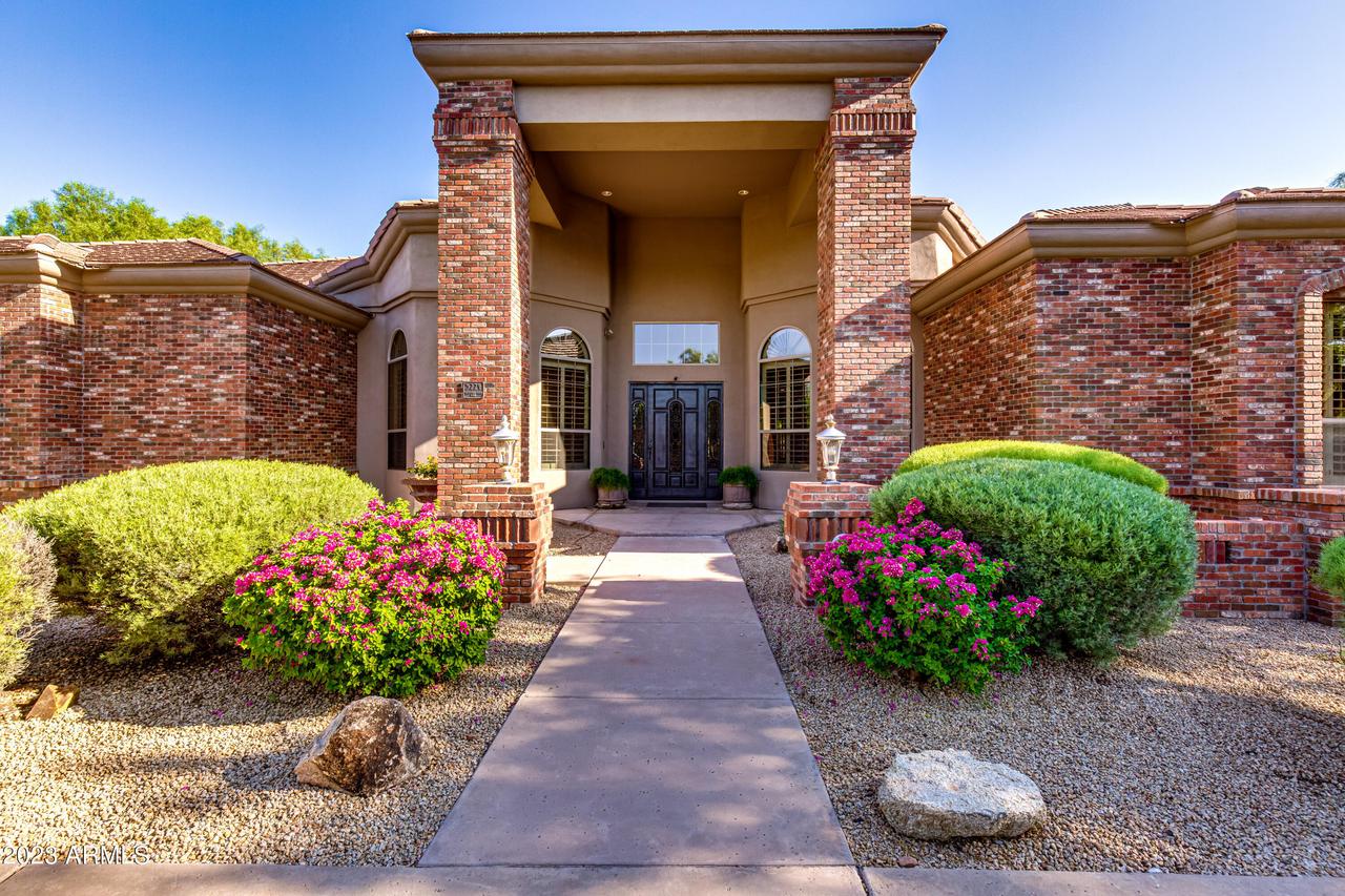 5224 W Park View Ln., Glendale, AZ 85310