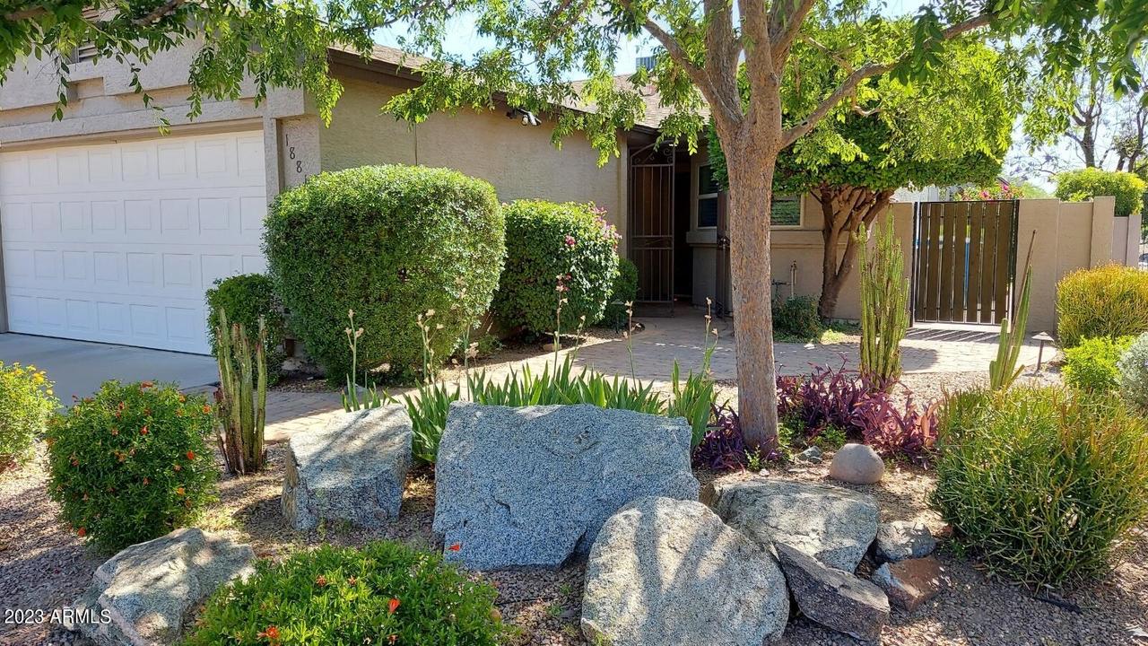 18811 N 7th Pl., Phoenix, AZ 85024