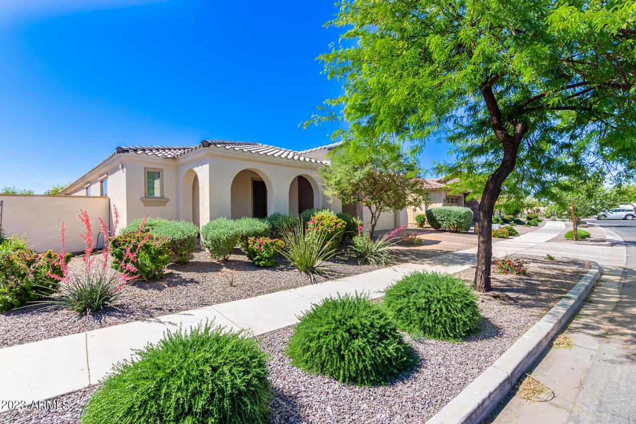 10445 E Sheffield Dr., Mesa, AZ 85212