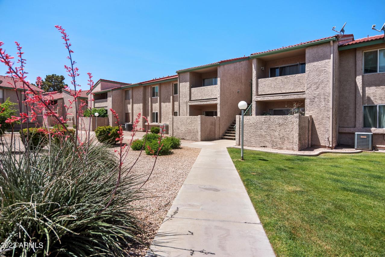 623 W Guadalupe Rd. #174, Mesa, AZ 85210