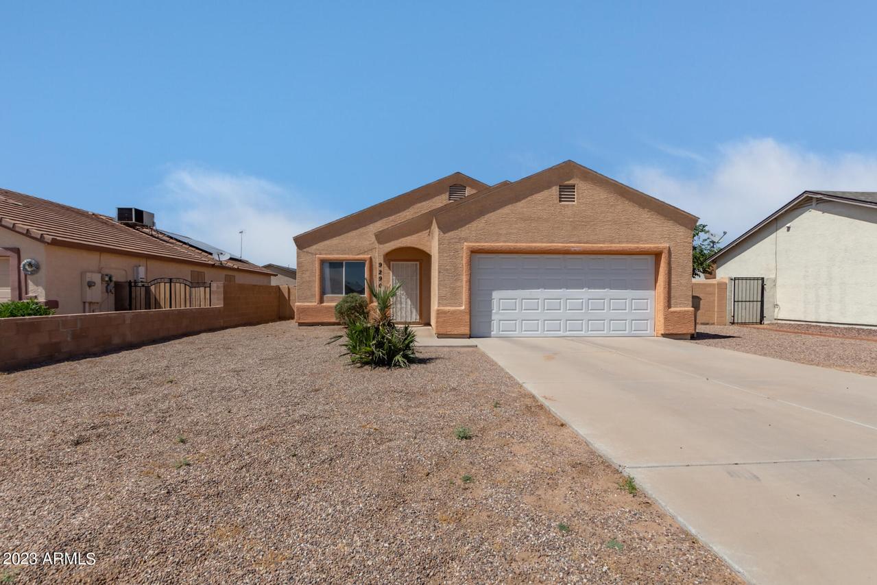 9290 W Concordia Dr., Arizona City, AZ 85223