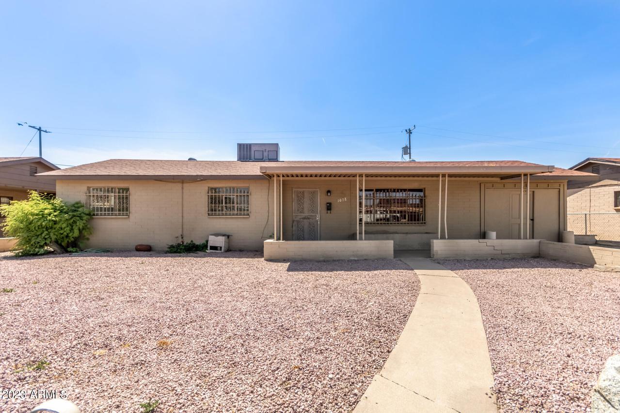1038 N 28th Dr., Phoenix, AZ 85009