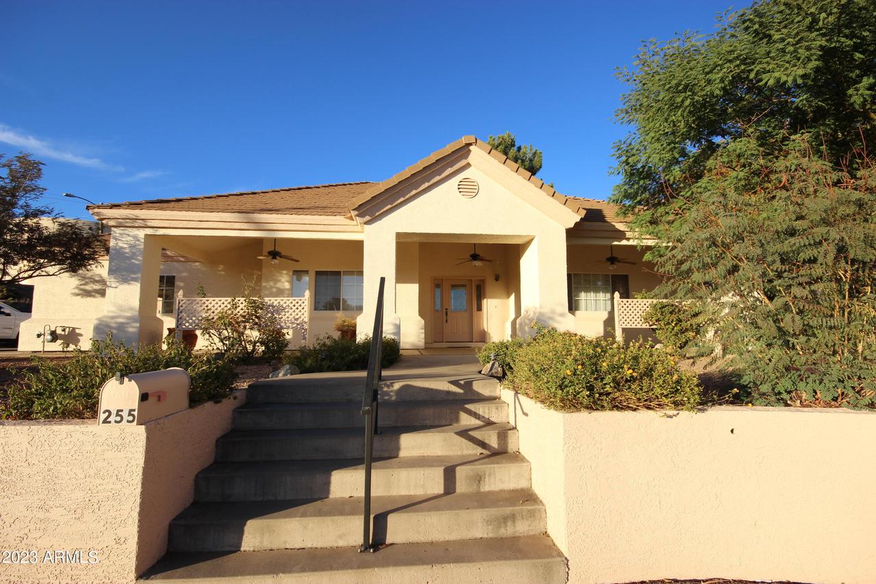 255 Holly Rd., Globe, AZ 85501