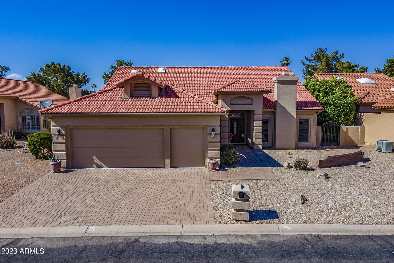 11014 E Regal Dr., Sun Lakes, AZ 85248