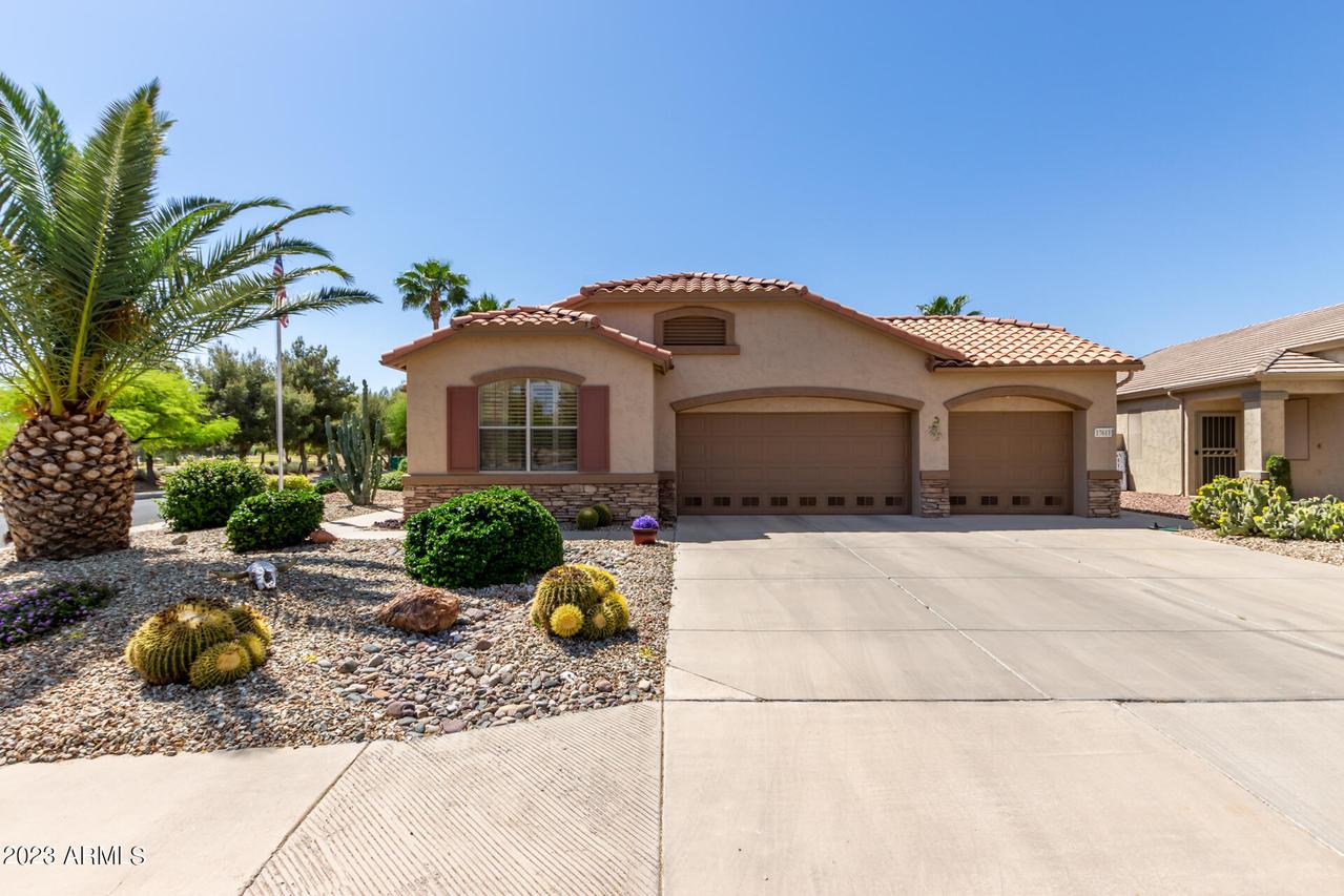 17611 W Weatherby Dr., Surprise, AZ 85374