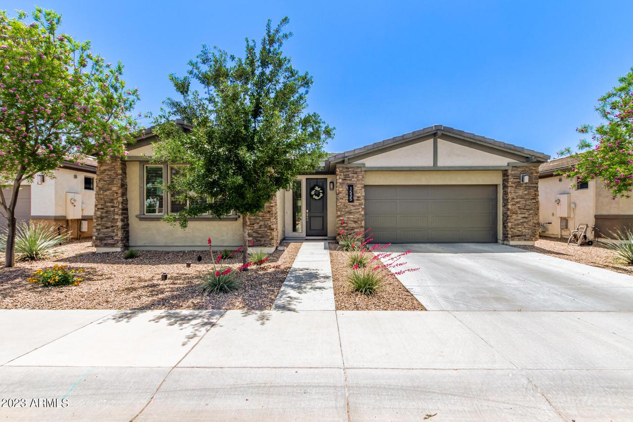 1535 W Silver Creek Ln., San Tan Valley, AZ 85140
