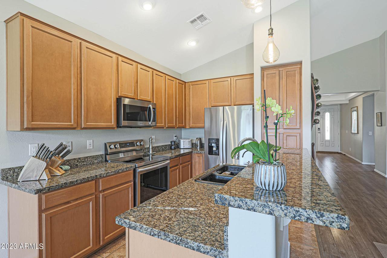 10311 W Carlota Ln., Peoria, AZ 85383