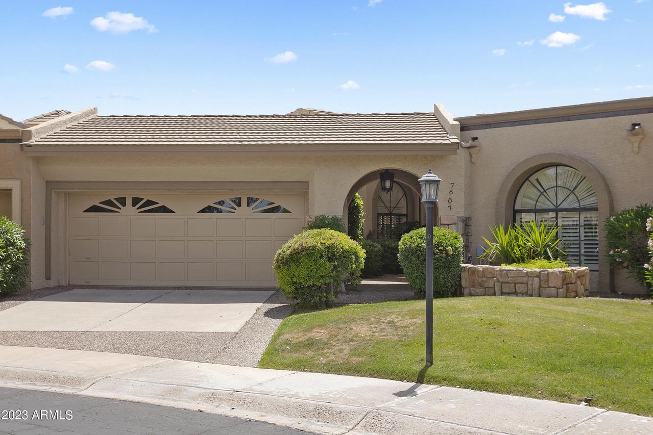 7607 E Clinton St., Scottsdale, AZ 85260