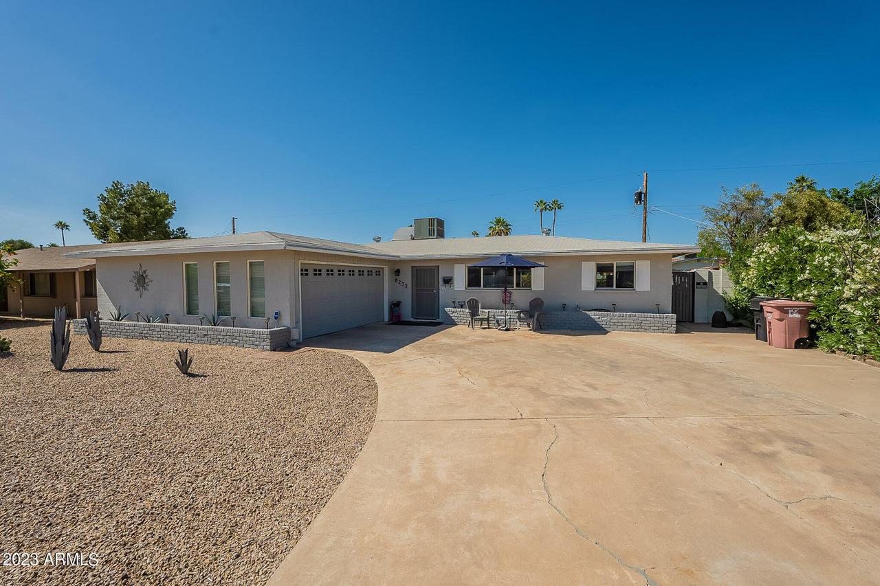 8232 E Crestwood Way, Scottsdale, AZ 85250