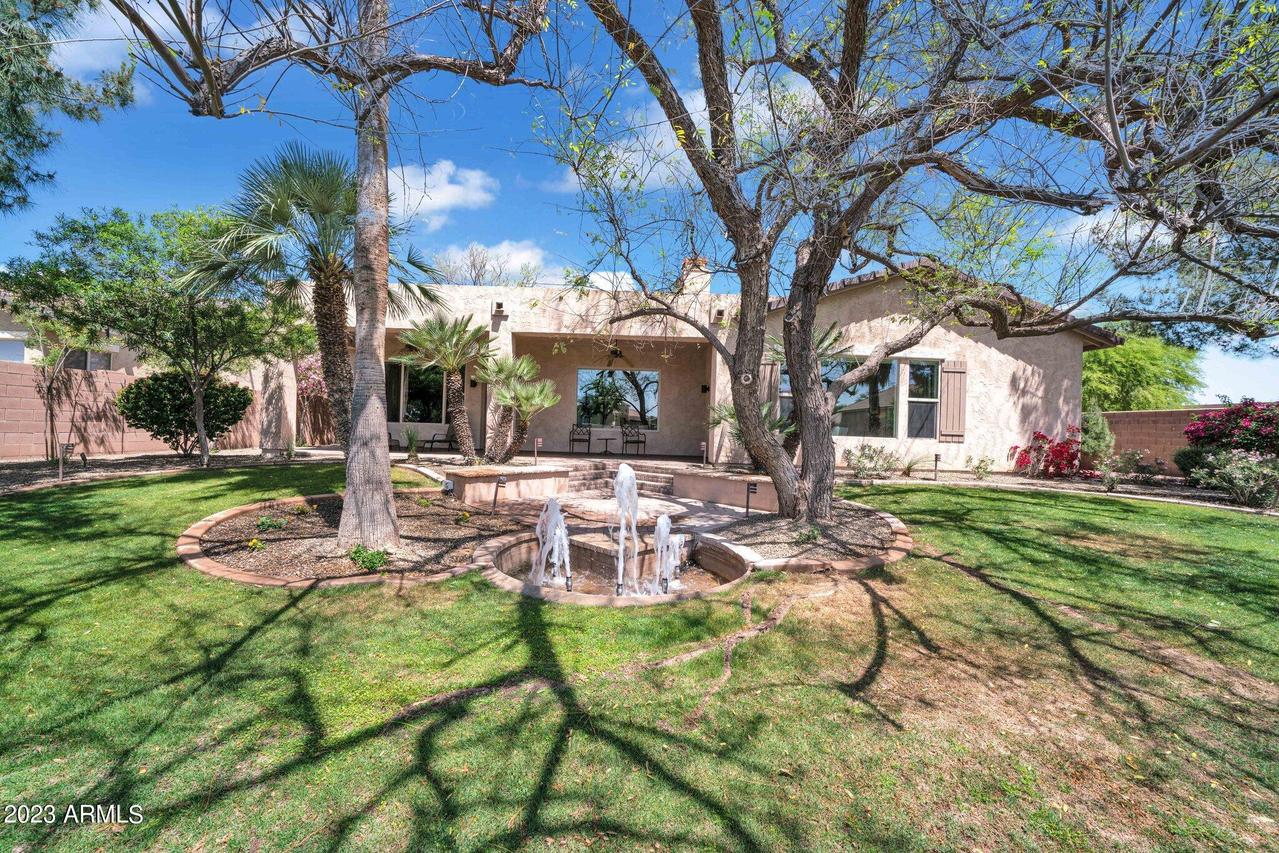 857 E Torrey Pines Pl., Chandler, AZ 85249