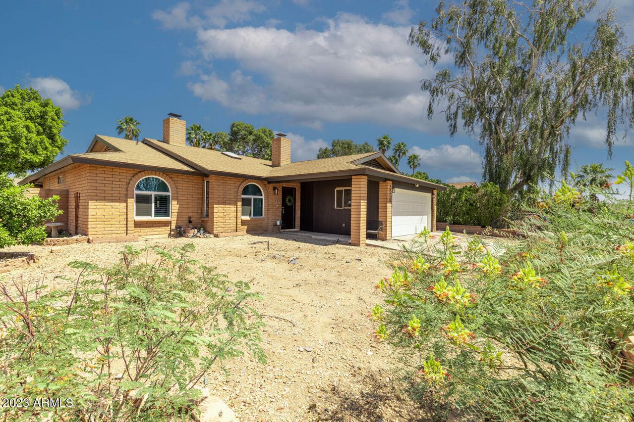 18219 N 2nd Ave., Phoenix, AZ 85023