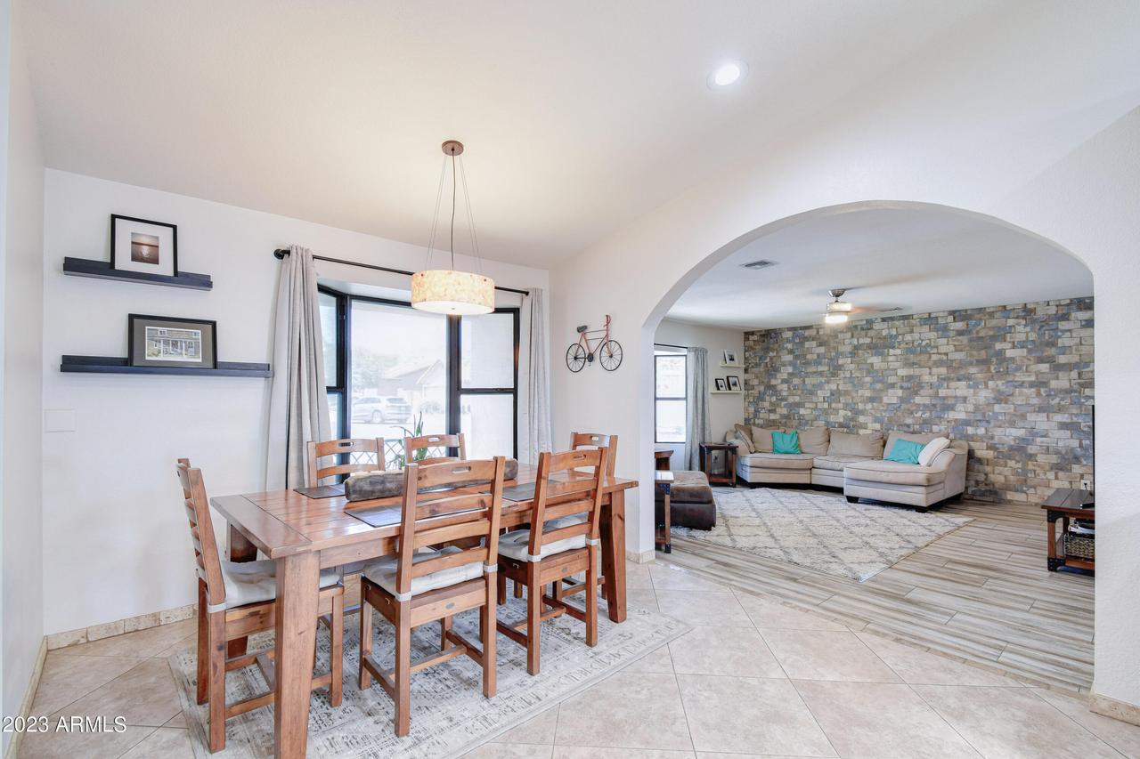 3949 E Tano St., Phoenix, AZ 85044