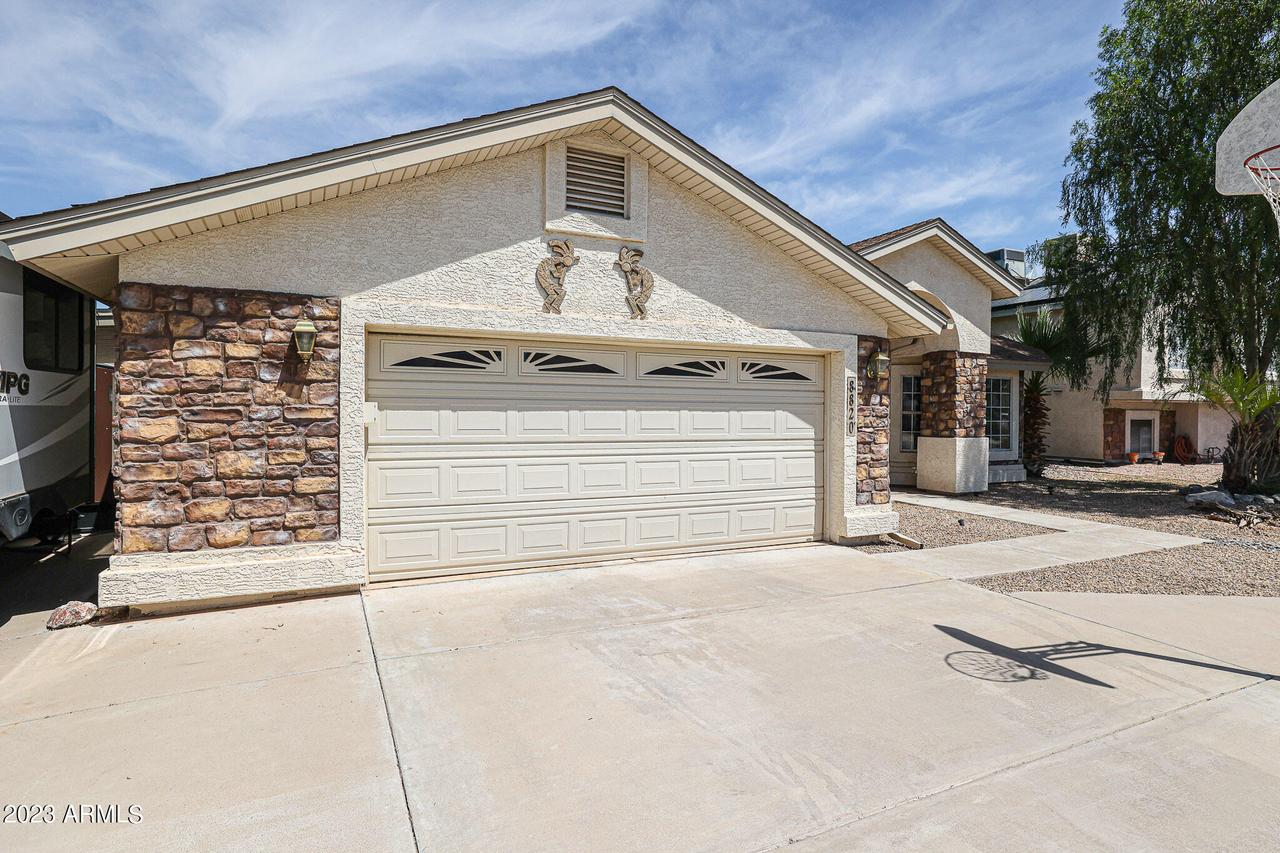 8820 W Cavalier Dr., Glendale, AZ 85305
