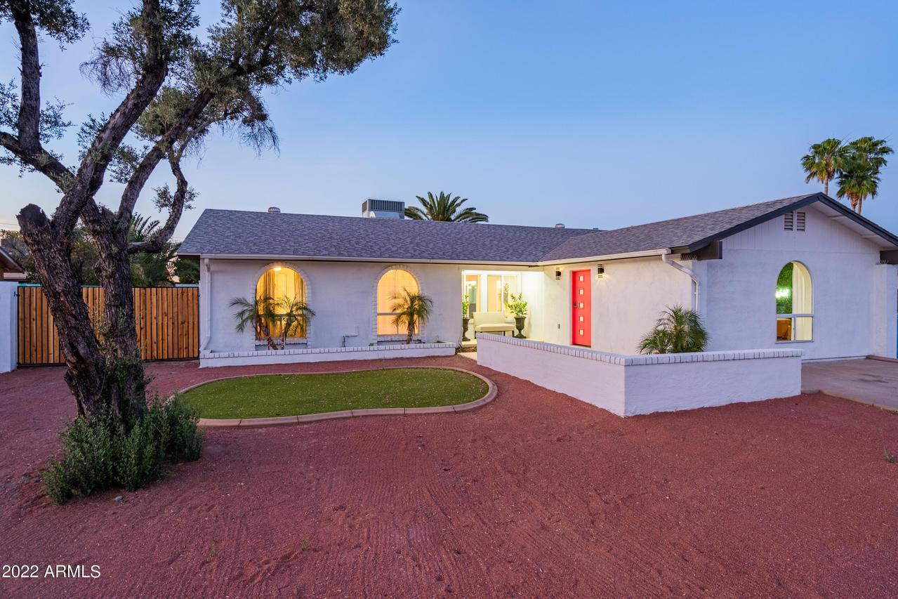 2042 W Shady Glen Ave., Phoenix, AZ 85023