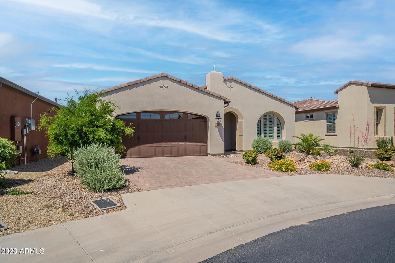 92 E Iloca Ln., Queen Creek, AZ 85140