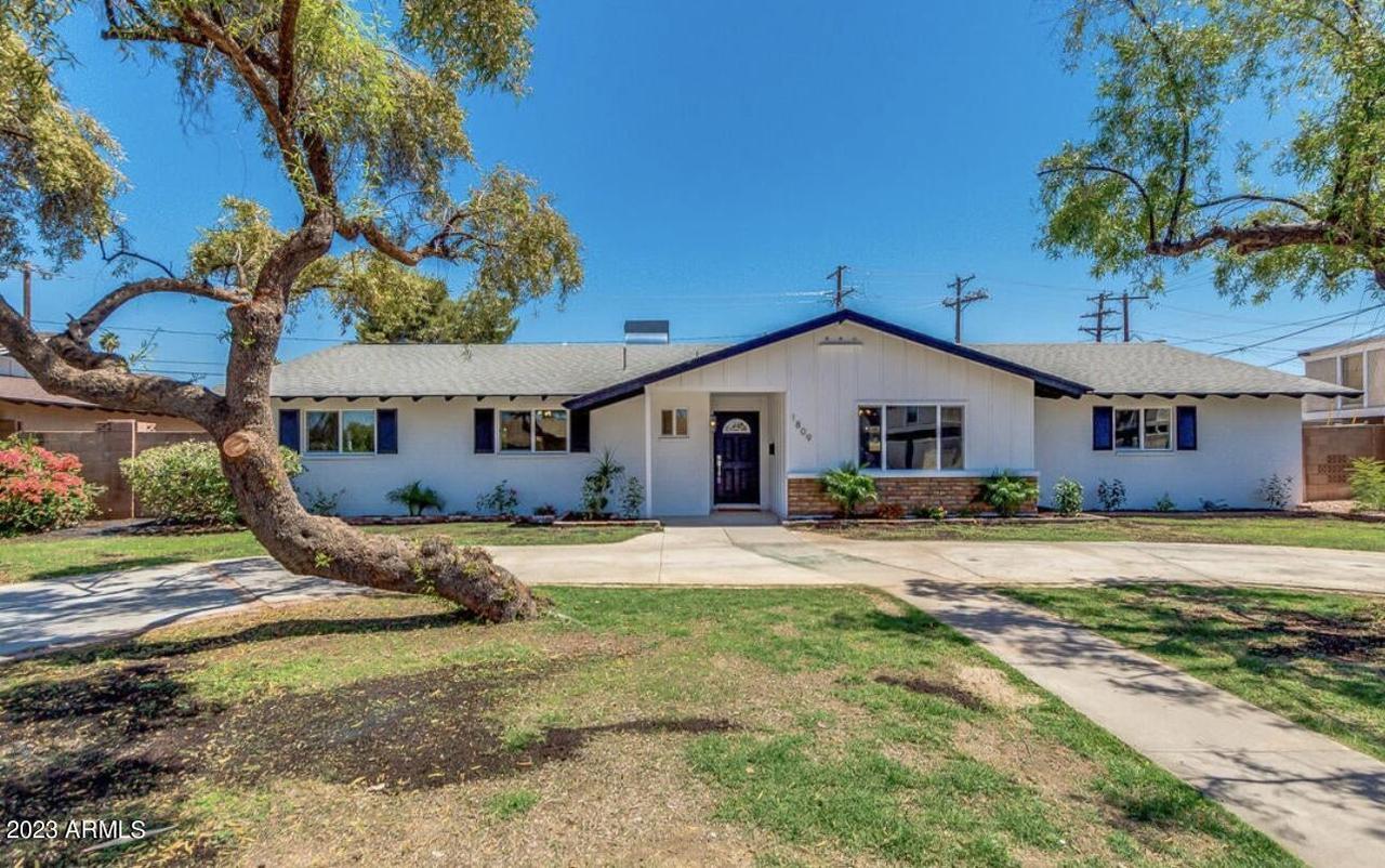 1809 E Concorda Dr., Tempe, AZ 85282