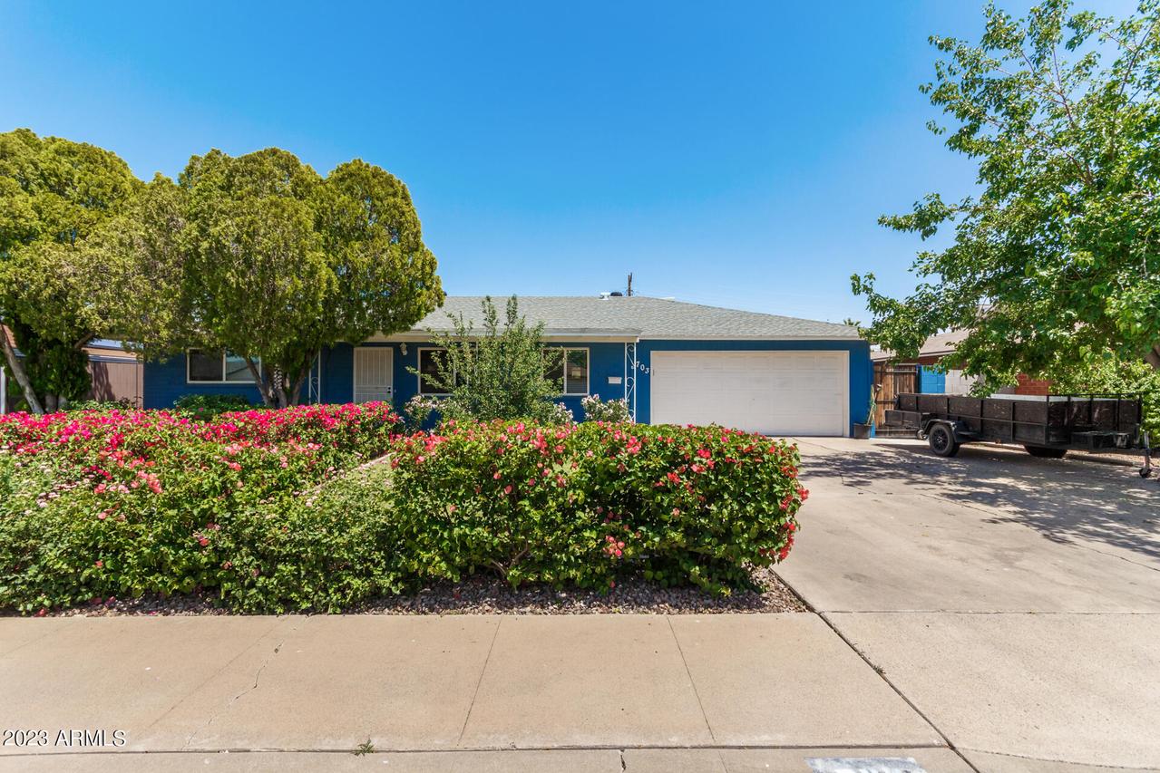 703 S Oracle, Mesa, AZ 85204